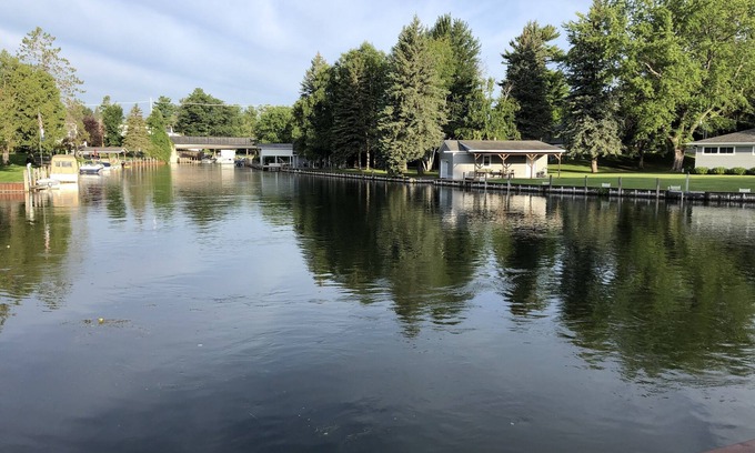Indian River Cabin | Indian River (Michigan largest Inter Water Way)