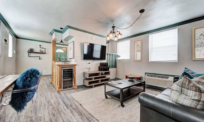Central Oklahoma City House | Indie Escape 1,blocks away from Plaza District