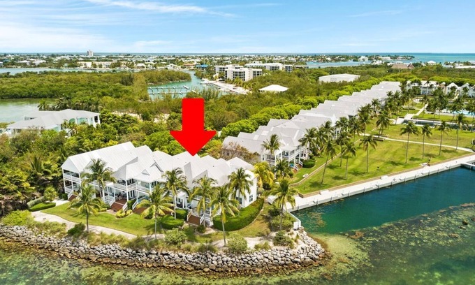 Indigo Reef Marina Homes House | Indigo Reef Resort Premium Waterfront Villa 63 With Boat Dockage, Pool, and Sunset-View