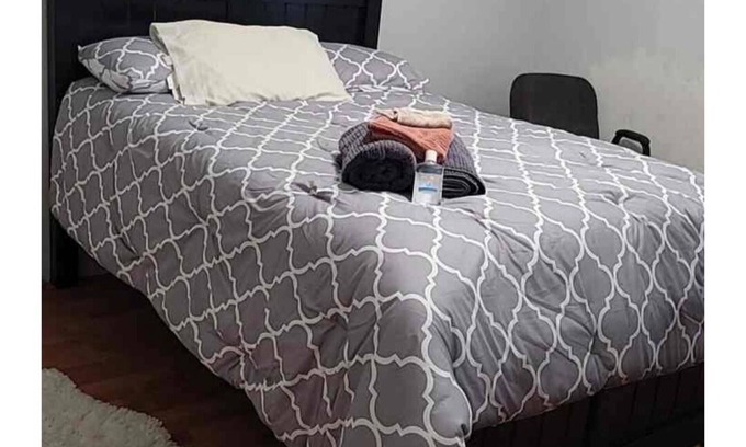 Indio Bed & Breakfast | Indio, CA, 3 Friendly Family rooms. No Pets.