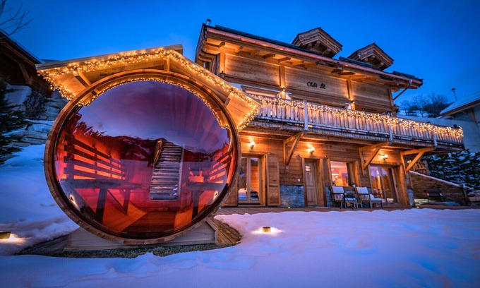 Saint-Chaffrey Apartment | Individual chalet, charm and prestige, 110 m2 terrace, outdoor jacuzzi