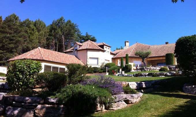 Cublac House | Indoor pool from 1 May until 30 September, pets not allowed & not overlooked