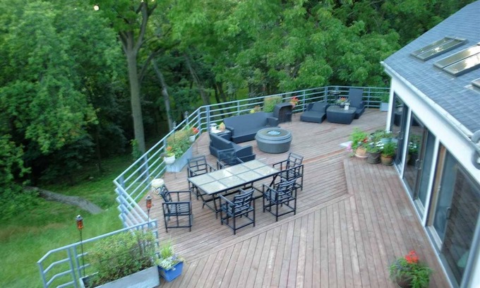 Ripon House | Indoor Pool & Short Drive to Green Lake