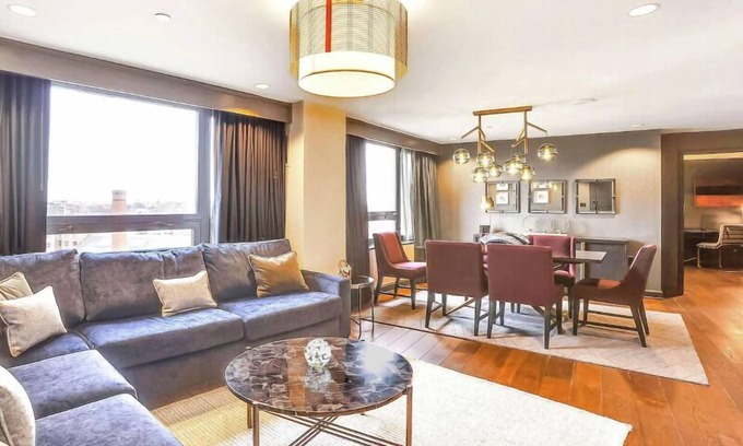 Dupont Circle Hotel | Indulge in Home Like Comfort! Swimming Pool, Pets Allowed!
