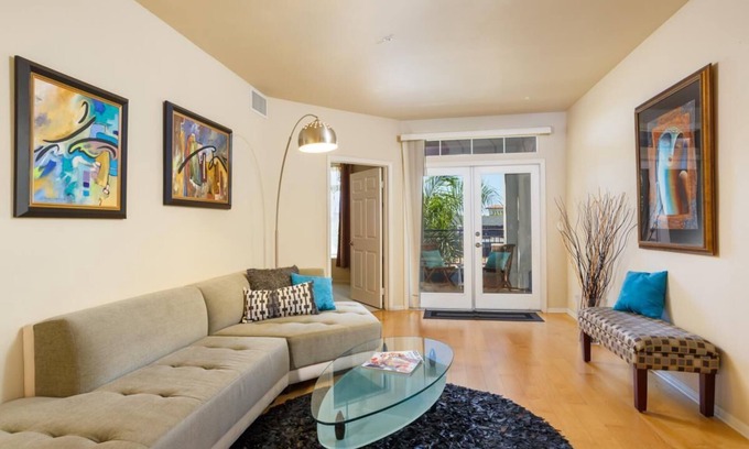Bankers Hill Condo | Indulge yourself w/access to Balboa Park, Gaslamp, Little Italy, & Hillcrest!