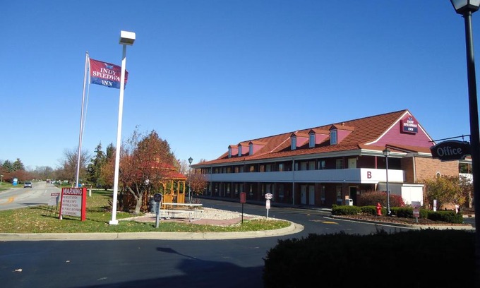 Indianapolis Hotel | Indy Speedway Inn