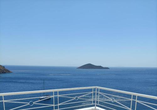 Leros Apartment | Infinity Blue Suite