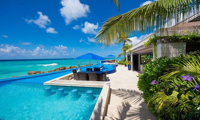 Maxwell Villa | Infinity Escape with sea view beach access