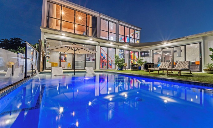 Mediania Alta House | Infinity pool - Ocean View- Slide - Pool Table- Beach Tenis Volley court