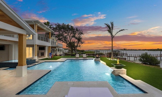 Totem Park House | Infinity Pool Paradise Luxe Waterfront Living