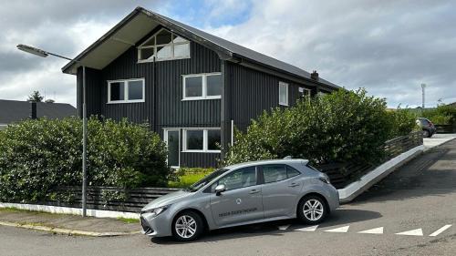 Mivagur Apartment | Ingi's Guesthouse with a Car