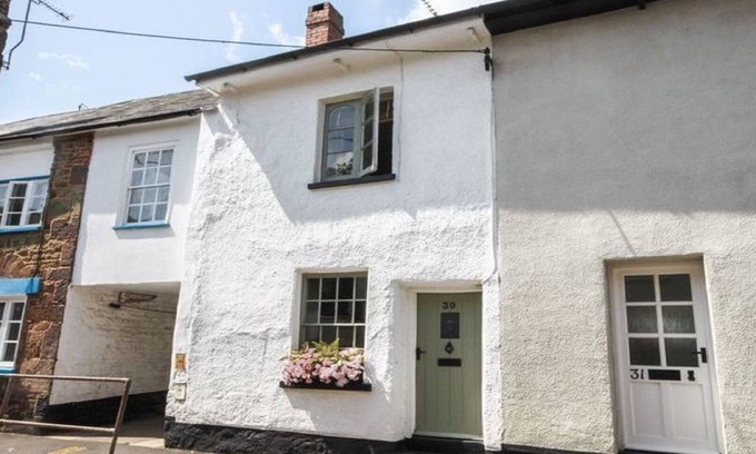 Crediton Cottage | Inglenook Cottage, Crediton, near Exeter - Mid Devon