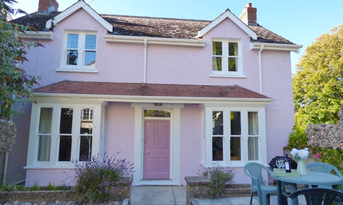Manorbier House | Inglenook House, Holiday Home Manorbier, Sleeps 8, 4 bedrooms, bathrooms