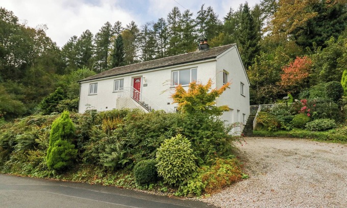 Backbarrow House | INGLENOOK, pet friendly, with open fire in Ulverston