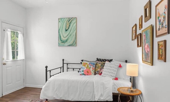 Normal House | Inglewood Manor-Four bedroomsnn