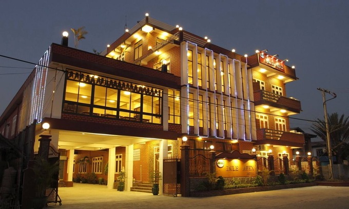 Nyaungshwe Hotel | Inle Apex Hotel
