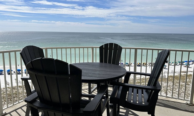 Holiday Isle Condo | Inlet Reef 508 Ocean Front- Corner Unit. Newly remodeled 3Bd condo + bunk room