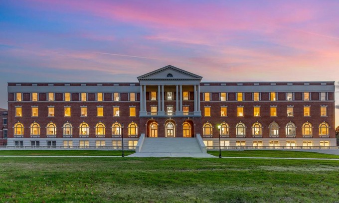 Blackstone Hotel | Inn at Blackstone