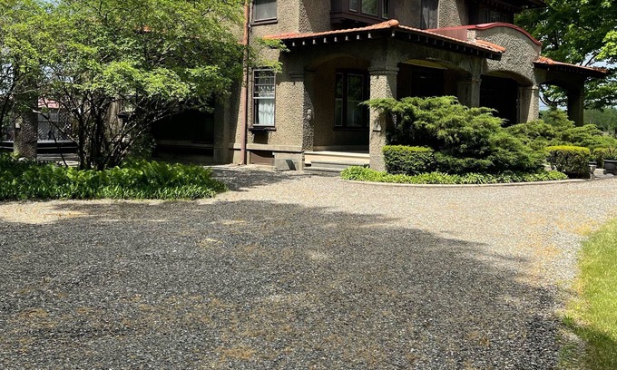 Hollowville House | Inn at Blue Stores - A Historical Home