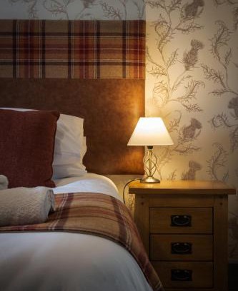 Calgary Hotel | Inn at Port nan Gael