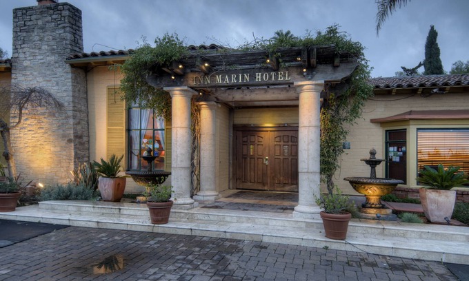 Novato Hotel | Inn Marin and Suites, an Ascend Collection Hotel