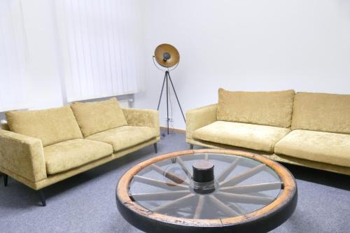 Greifswald Apartment | Innenstadt - 110m2 wunderschöner Altbau am Landesmuseum mit 3 Schlafzimmern und 2 Bädern