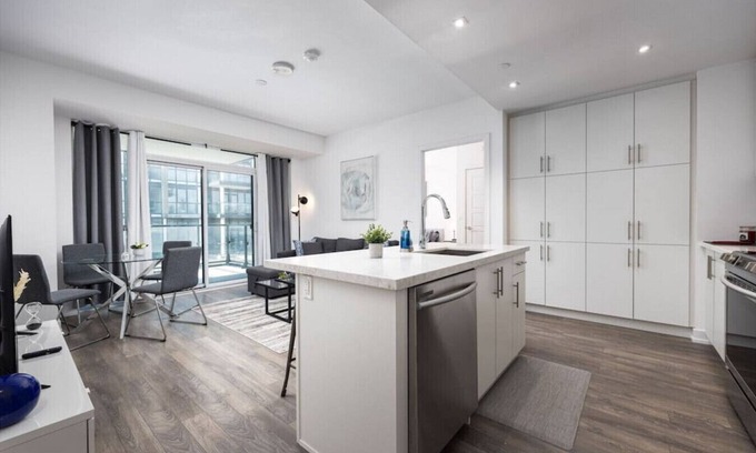Innisfil Apartment | Innisfil Paradise with a Private BBQ and Balcony