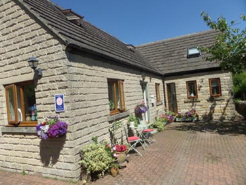 Eyam Bed & Breakfast | Innisfree Cottage