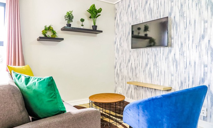 Greater Johannesburg Metropolitan Area Apartment | Insaka's Greenlee Luxurious Studio Apartment - Sandton