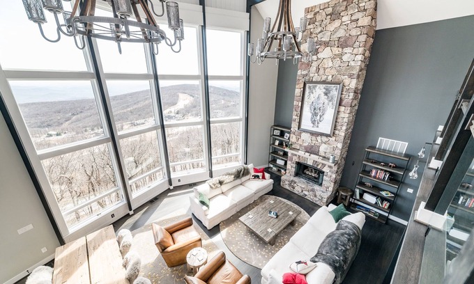 Roseland House | Insane Mountain Views - New Listing