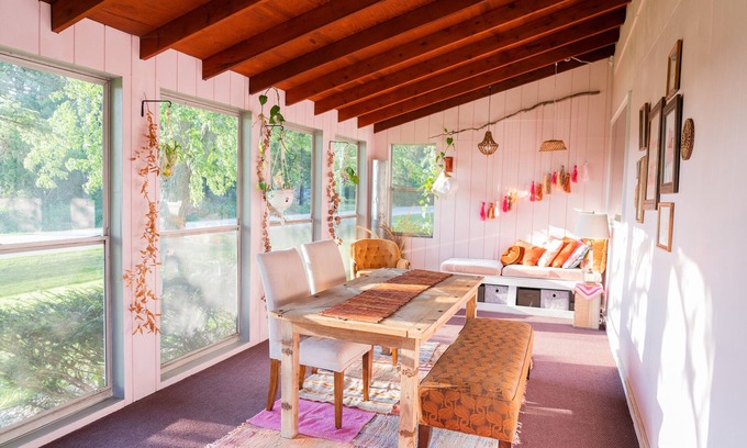 Forest Junction Other | Instagramable farmhouse, barn wedding venue, 33 mins to Lambeau!