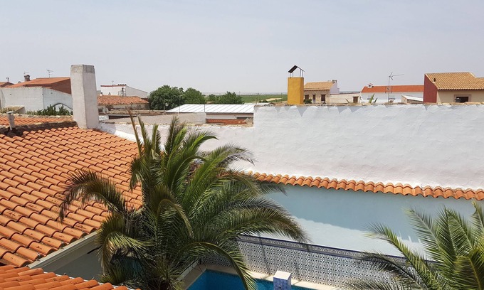 El Toboso Cottage | INTEGRO RENTAL HOUSE UP TO 21 PEOPLE