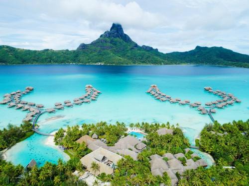 Bora Bora Resort | InterContinental Bora Bora & Thalasso Spa by IHG