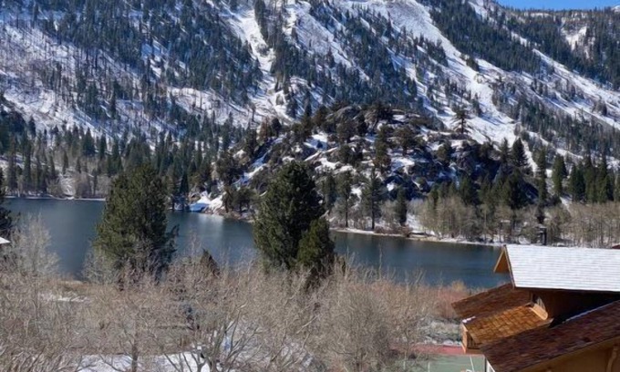 June Lake Condo | Interlaken #19 - 3 Bedroom 3 Bathroom Unit