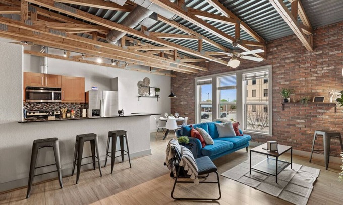 Fort Worth Apartment | Intimate 2BD with Unique Style in the heart of FW