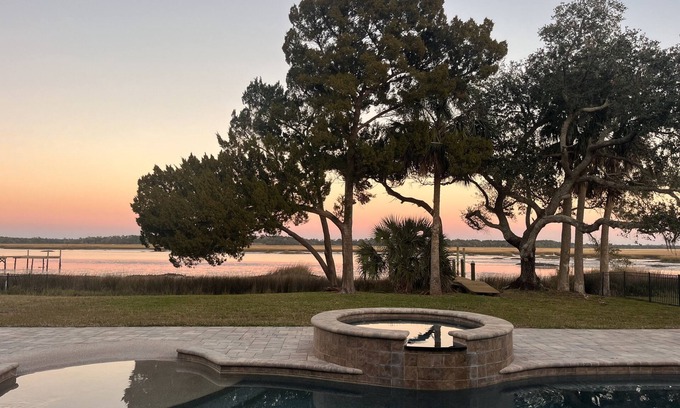 St. Augustine House | Intracoastal Waterfront with pool + dock. 10 minutes to downtown St. Augustine.