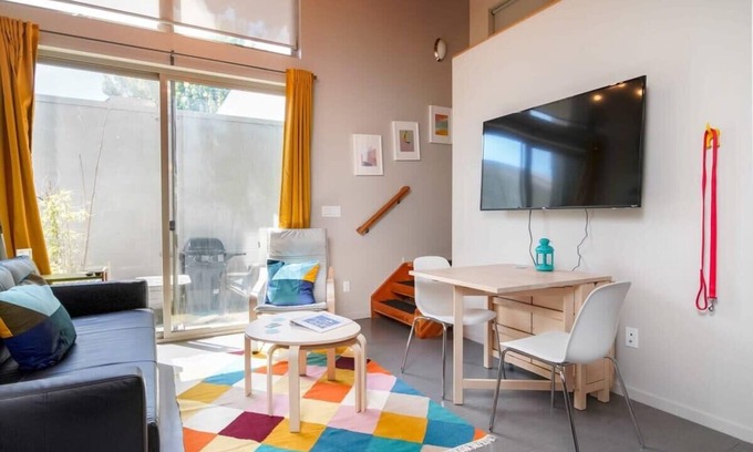 Belmont Apartment | #InvestREPM Buckman Spacious Modern Rowhouse