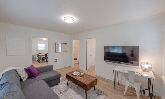 Coos Bay House | #InvestREPM Coos Bay Primrose Cottage