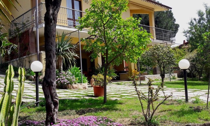Poggio dei Pini Villa | Invit Arti - apartment in villa