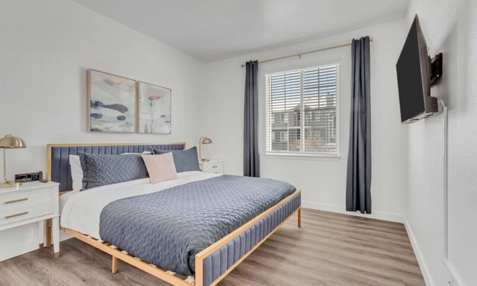Clearfield Apartment | Inviting 2BR with Pool, Hot Tub, and Extra Bed, Near Hill AFB