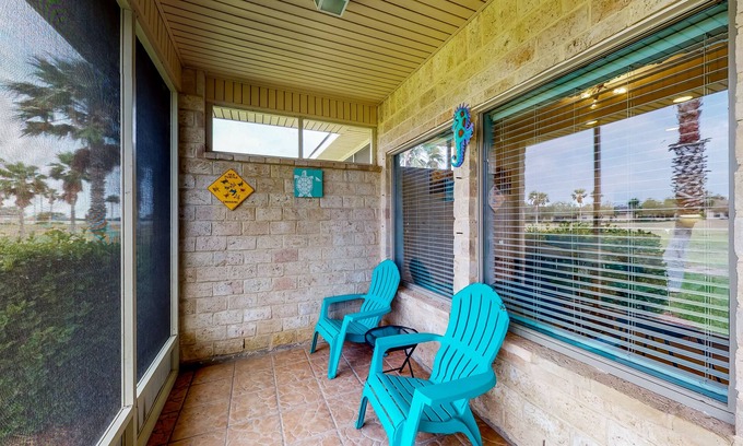 Laguna Vista Condo | Inviting dog-friendly getaway with screened sunroom, pool, pickleball, & tennis