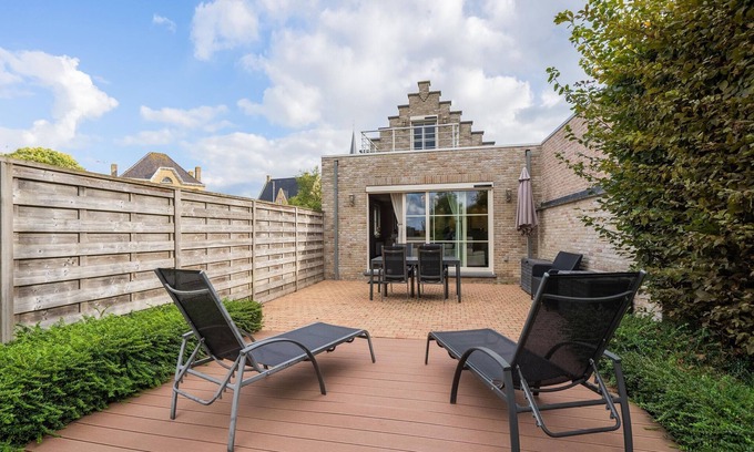 Ramskapelle House | Inviting holiday home in Nieuwpoort with garden