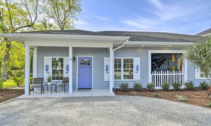 Ocean Isle Beach House | Inviting Home < 2 Mi to Ocean Isle Beach Pier