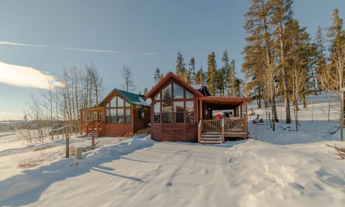 Fairplay Cabin | Inviting Tiny Home with Spacious Decks and Outdoor Space - The Northstar Cabin