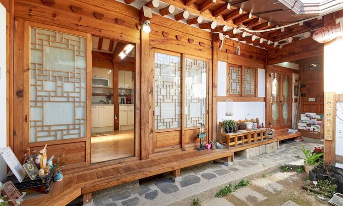 Gahoe-dong House | Inwoo House