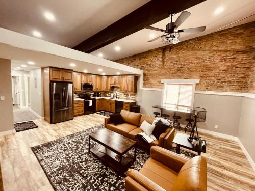 Ucon Apartment | Iona Mercantile BnB
