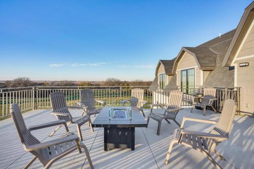 Renner House | Iowa Family Home with Valley Views and Rooftop Deck