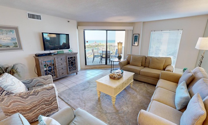 North West Florida Condo | IR 316 Coastal Beauty in this 2 BR Sunset view condo with washer/dryer