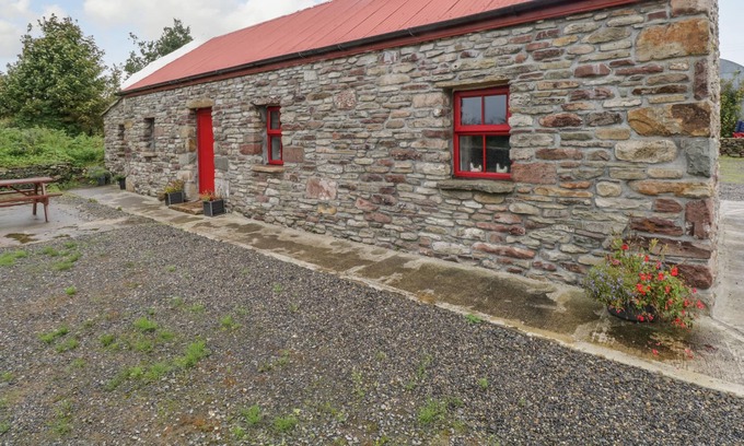 Carracastle Other | IRELAND WEST FARM STAY, family friendly in Charlestown, County Mayo