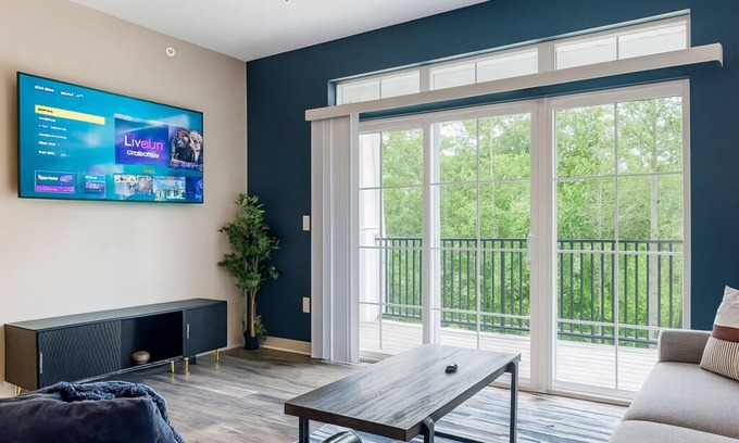 Whitestown Apartment | IRIE Living-Divine Kg 2Bd+Gym+Pool, BRAND New!